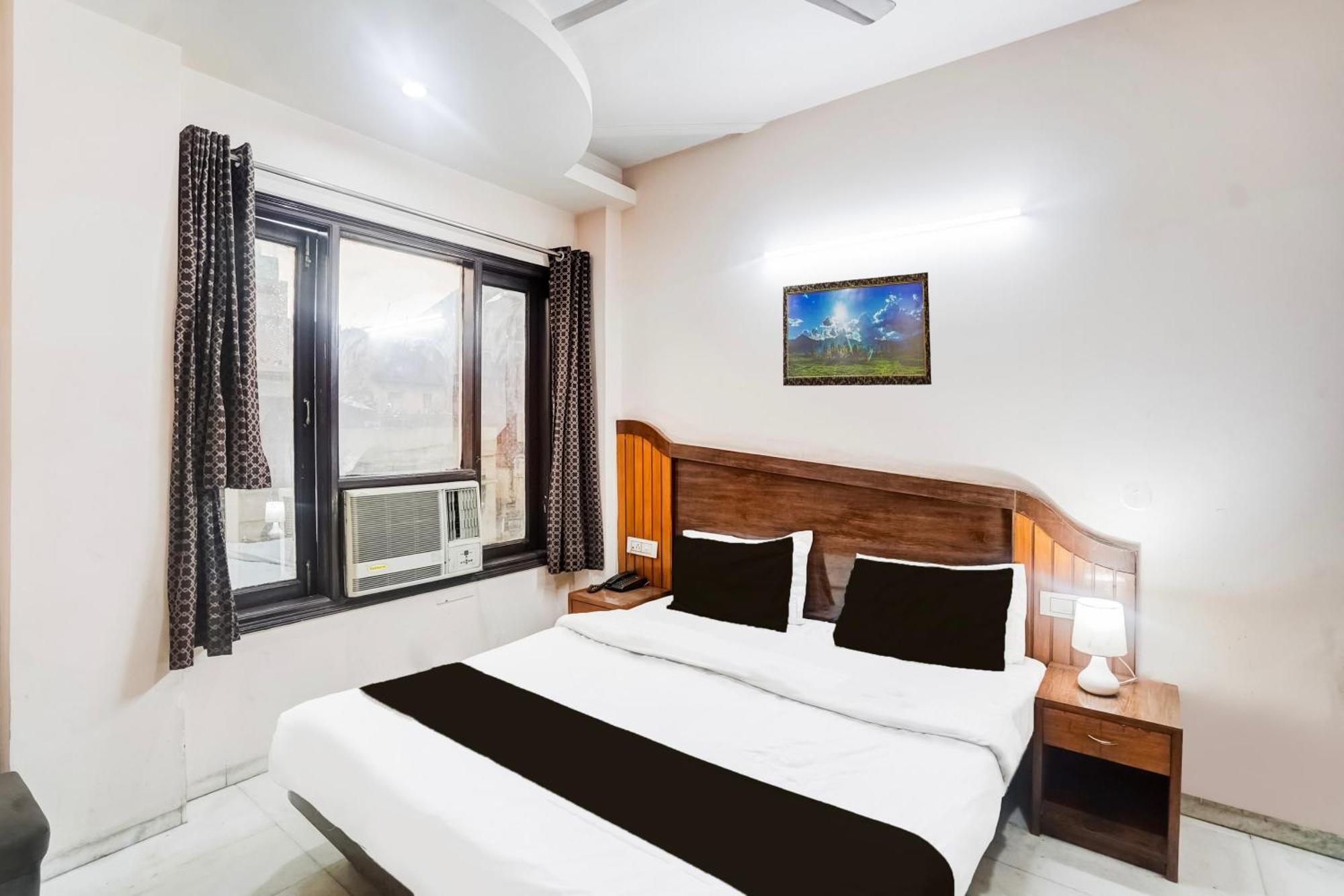 Fabhotel De Gold New Delhi Bagian luar foto