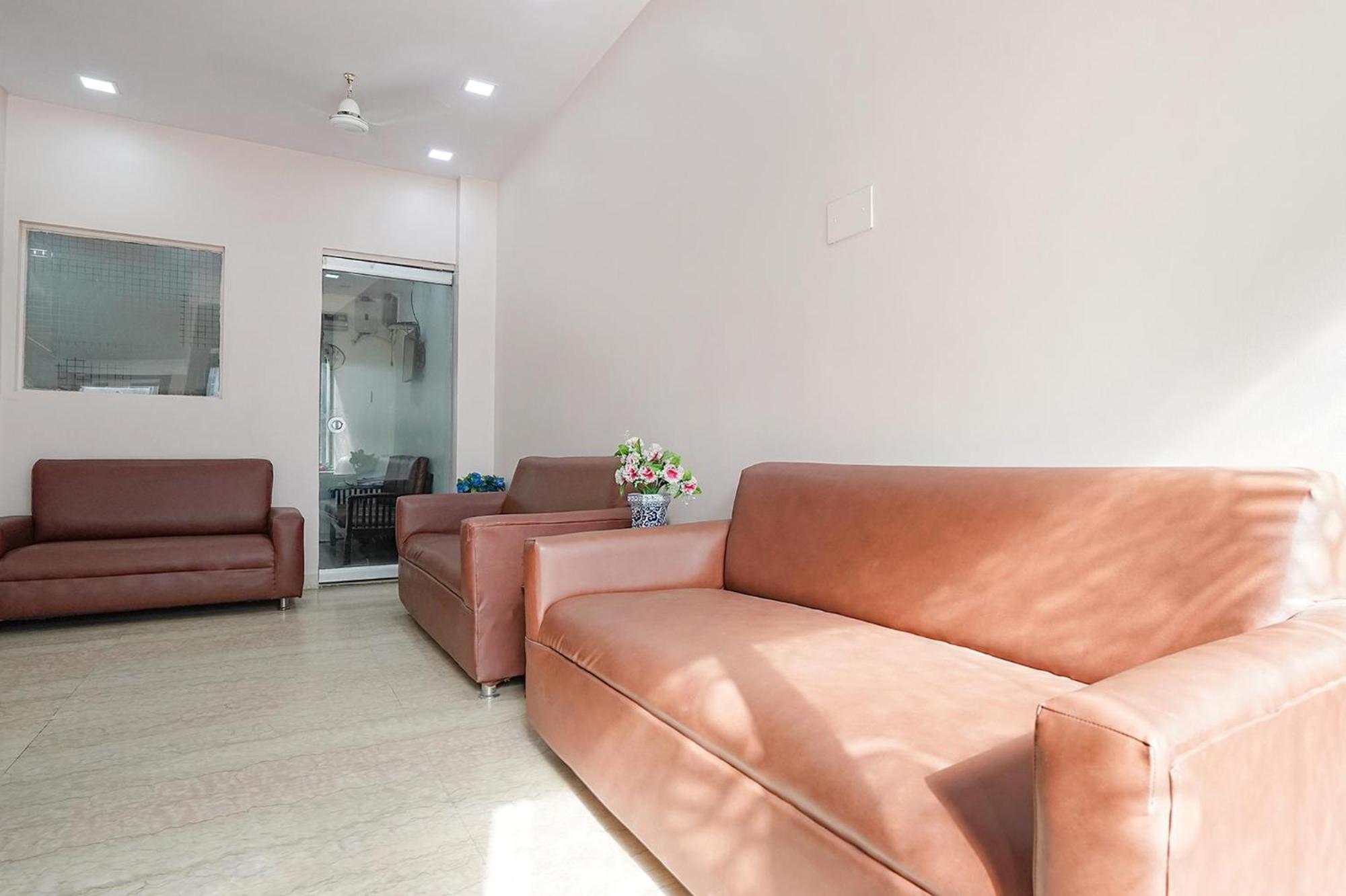 Fabhotel De Gold New Delhi Bagian luar foto